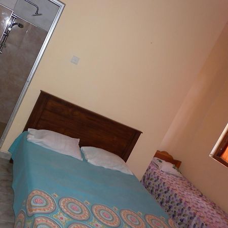 Seetha'S Hostel Negombo Ngoại thất bức ảnh