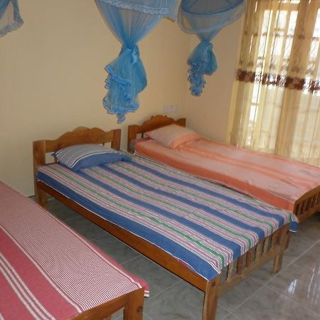 Seetha'S Hostel Negombo Ngoại thất bức ảnh