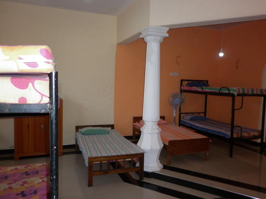 Seetha'S Hostel Negombo Phòng bức ảnh
