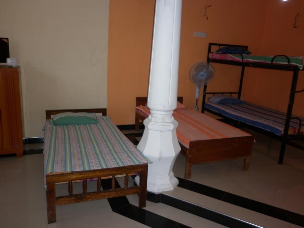 Seetha'S Hostel Negombo Phòng bức ảnh