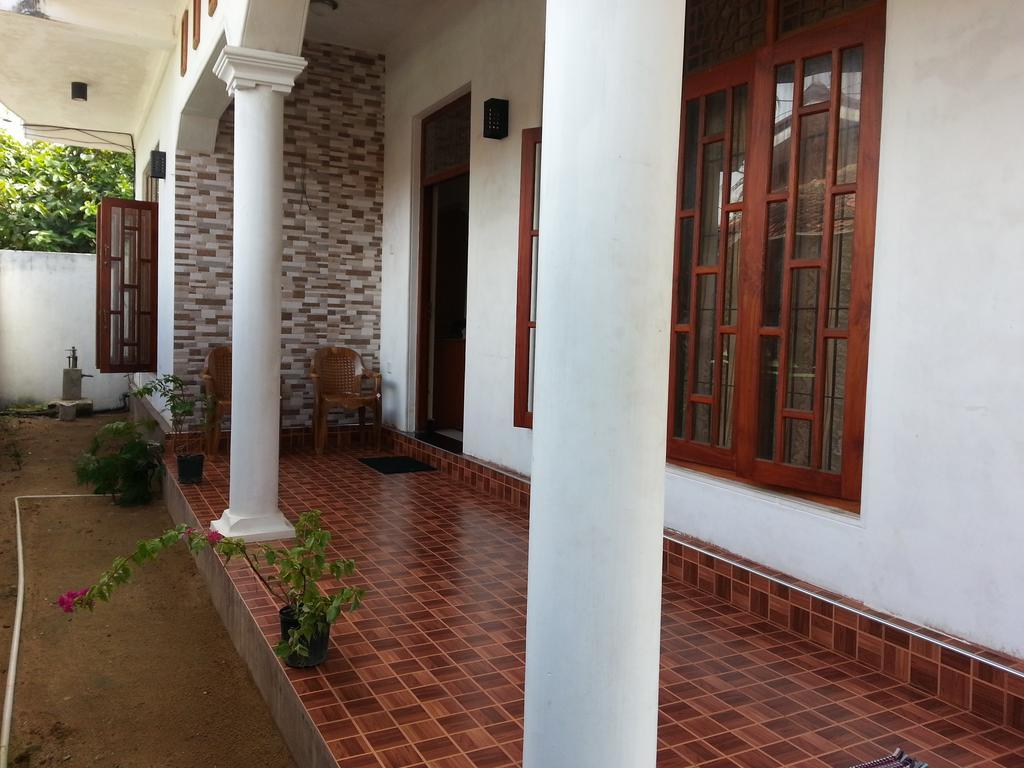 Seetha'S Hostel Negombo Ngoại thất bức ảnh