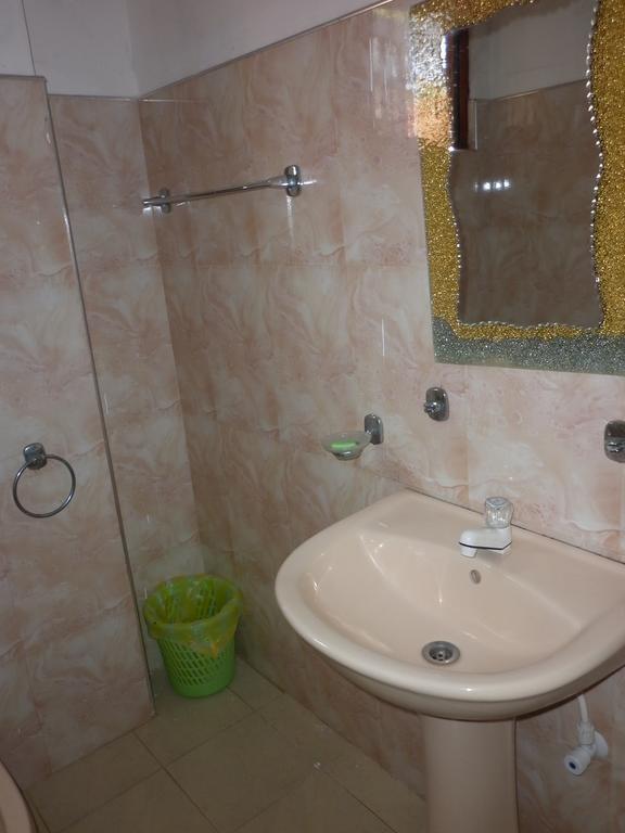 Seetha'S Hostel Negombo Phòng bức ảnh