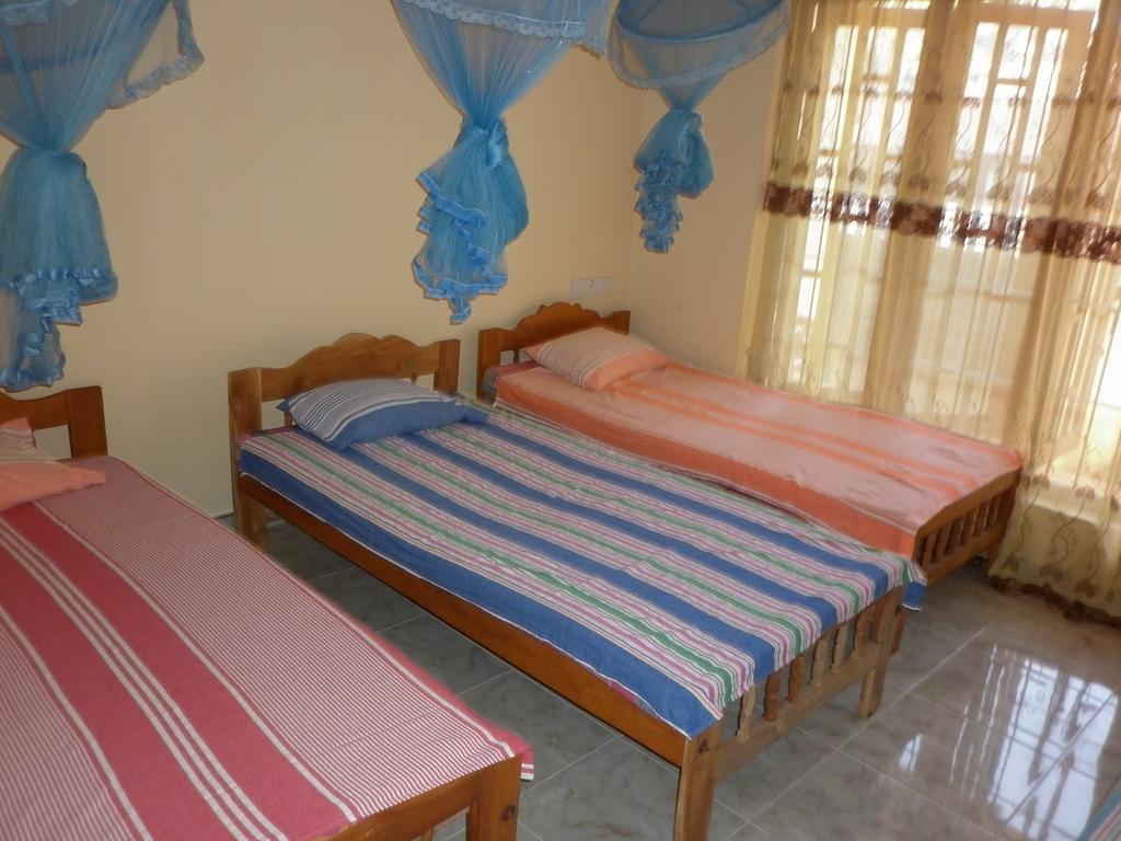 Seetha'S Hostel Negombo Ngoại thất bức ảnh