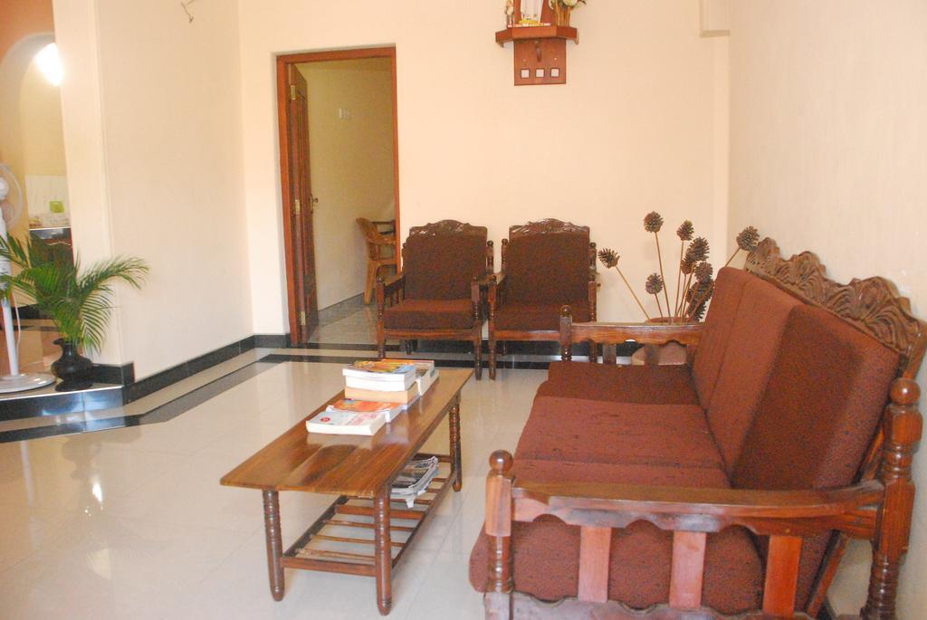 Seetha'S Hostel Negombo Ngoại thất bức ảnh