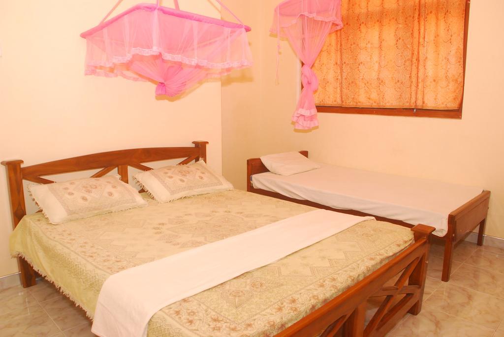 Seetha'S Hostel Negombo Ngoại thất bức ảnh